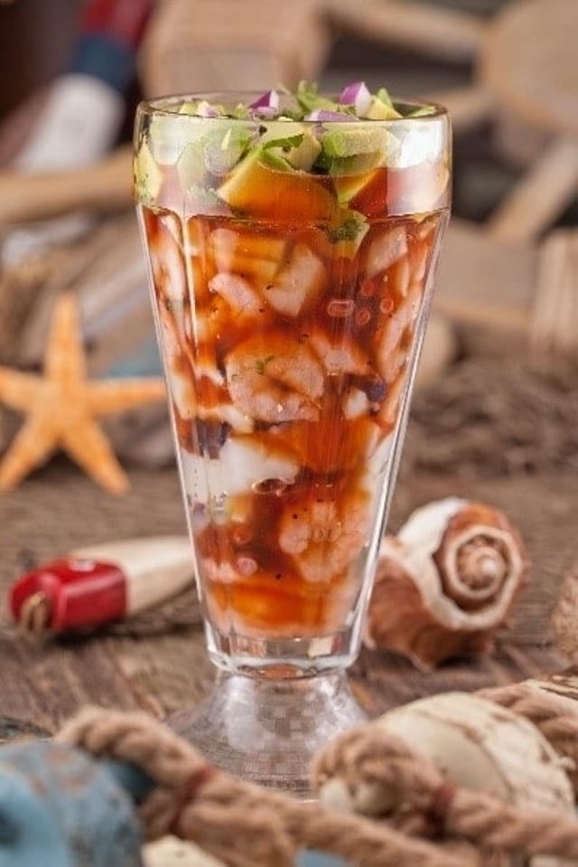Vuelve a la Vida / Vuelve a la Vida Seafood Cocktail.