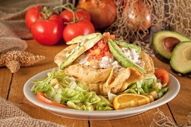 Ensalada de Camarón / Shrimp Salad.