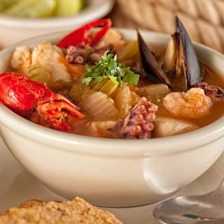Sopa Mediana de Mariscos / Medium Seafood Soup