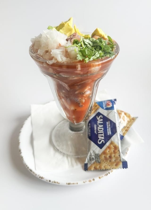 Campechana Chica / Small Mixed Seafood Cocktail.